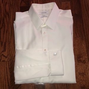 Calvin Klein 16/32/33 Dress Shirt w/ Cufflinks
